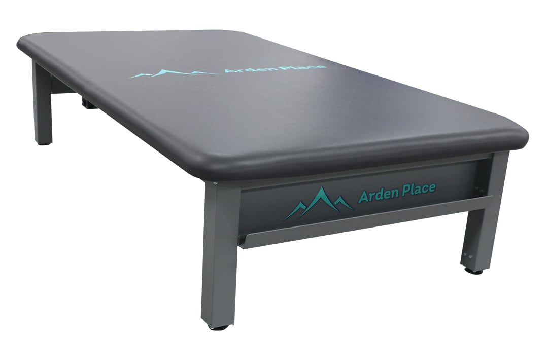 Arden Place-(Aluma Elite Mat Table)